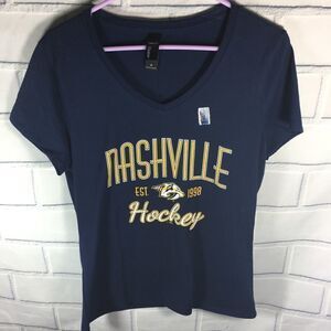 NASHVILLE PREDATORS Hockey T Shirt Size Medium V Neck Est 1998
